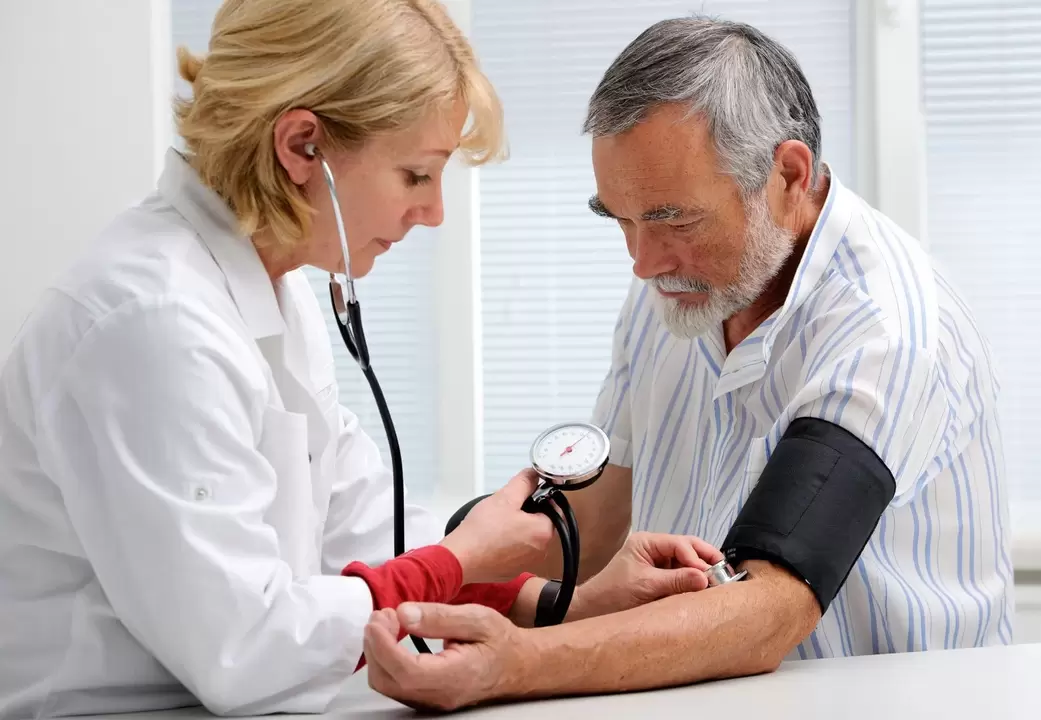 Symptoms of high blood pressure